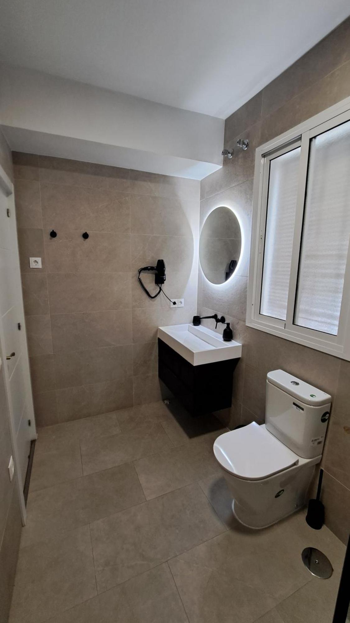 Ms4 Apartamentos Nervion Sevilla Buitenkant foto