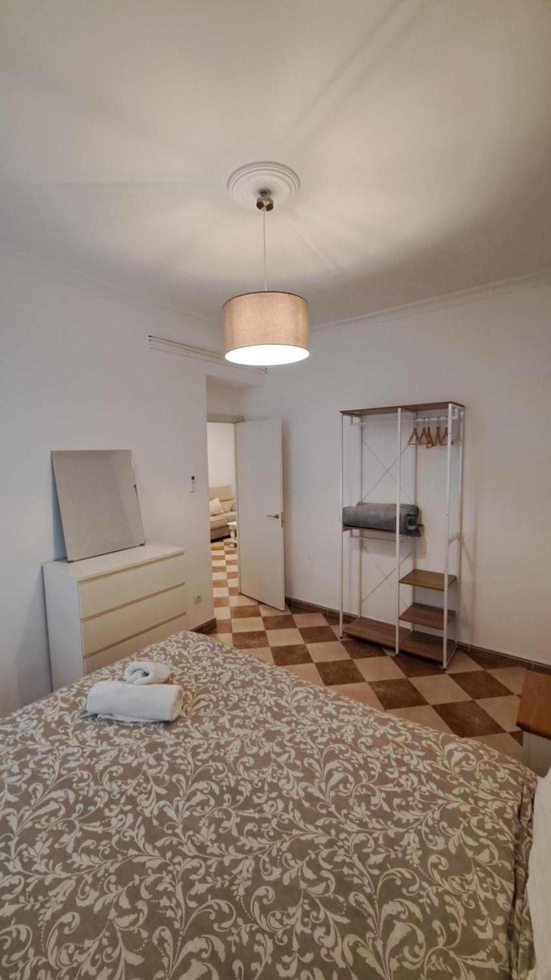 Ms4 Apartamentos Nervion Sevilla Buitenkant foto